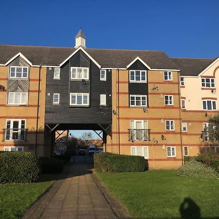 Lovely Riverside Flat Stifford Esterno foto
