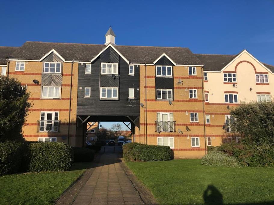 Lovely Riverside Flat Stifford Esterno foto